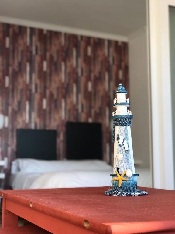 Aparthotel Corcubion Playa De Quenxe Bagian luar foto